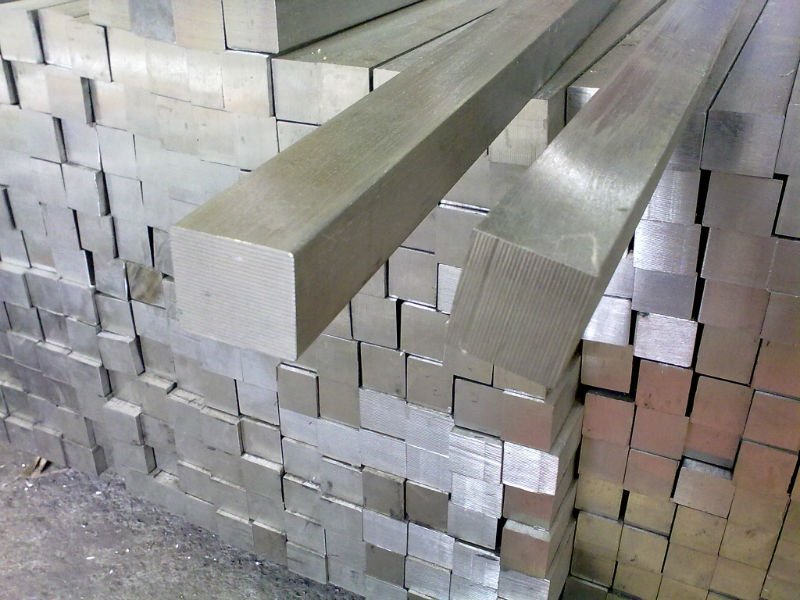 Stainless Steel 316L ESR Square Bars & Rods Manufacturer & Exporter 